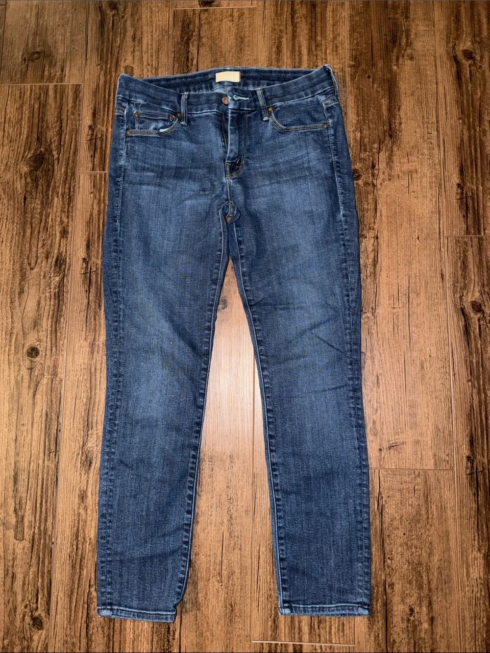 MOTHER The Looker Crop Jeans in Dark Blue Wash - Picture 1 of 4